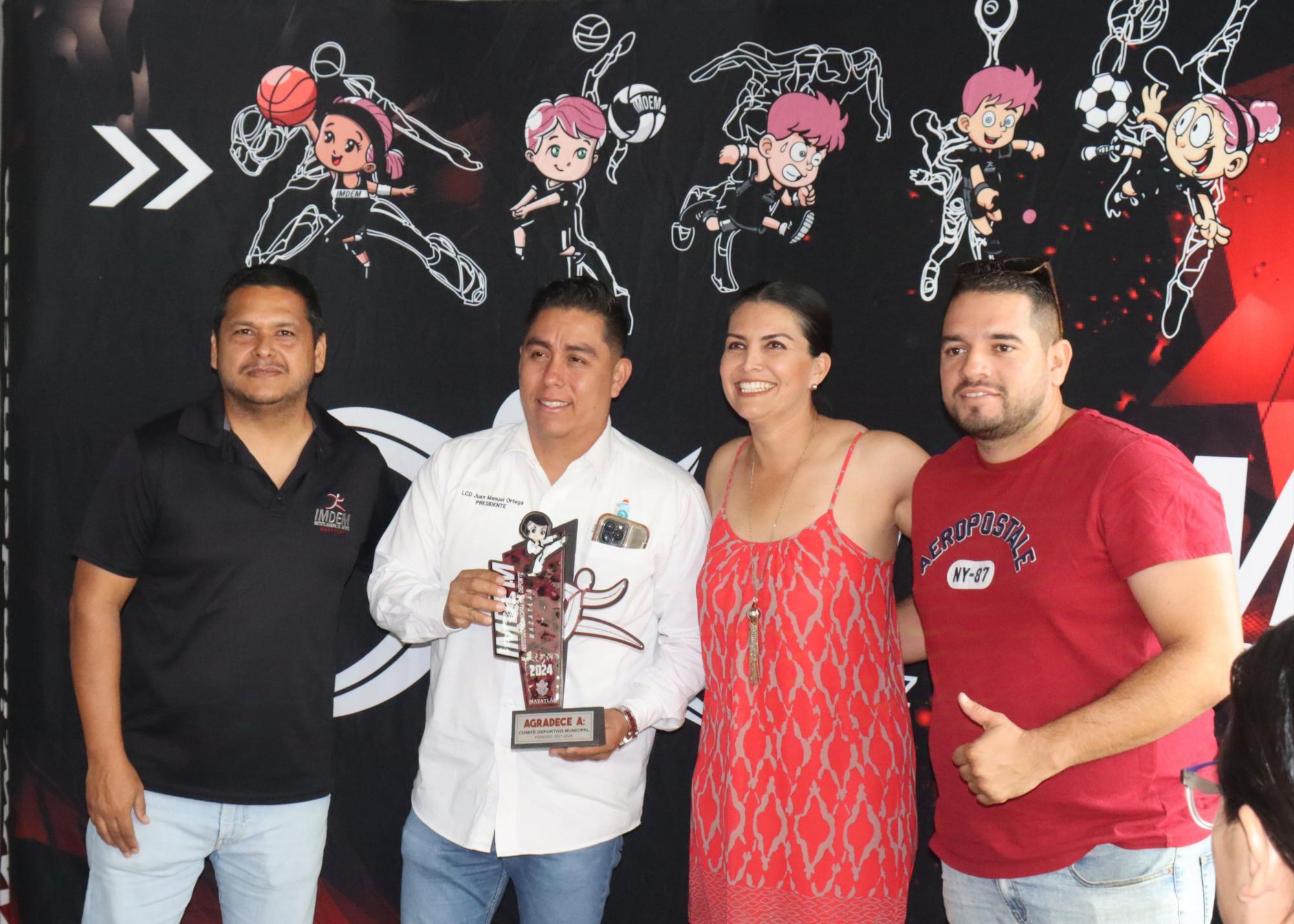 $!Reconocen a los 13 Comités Deportivos de Mazatlán