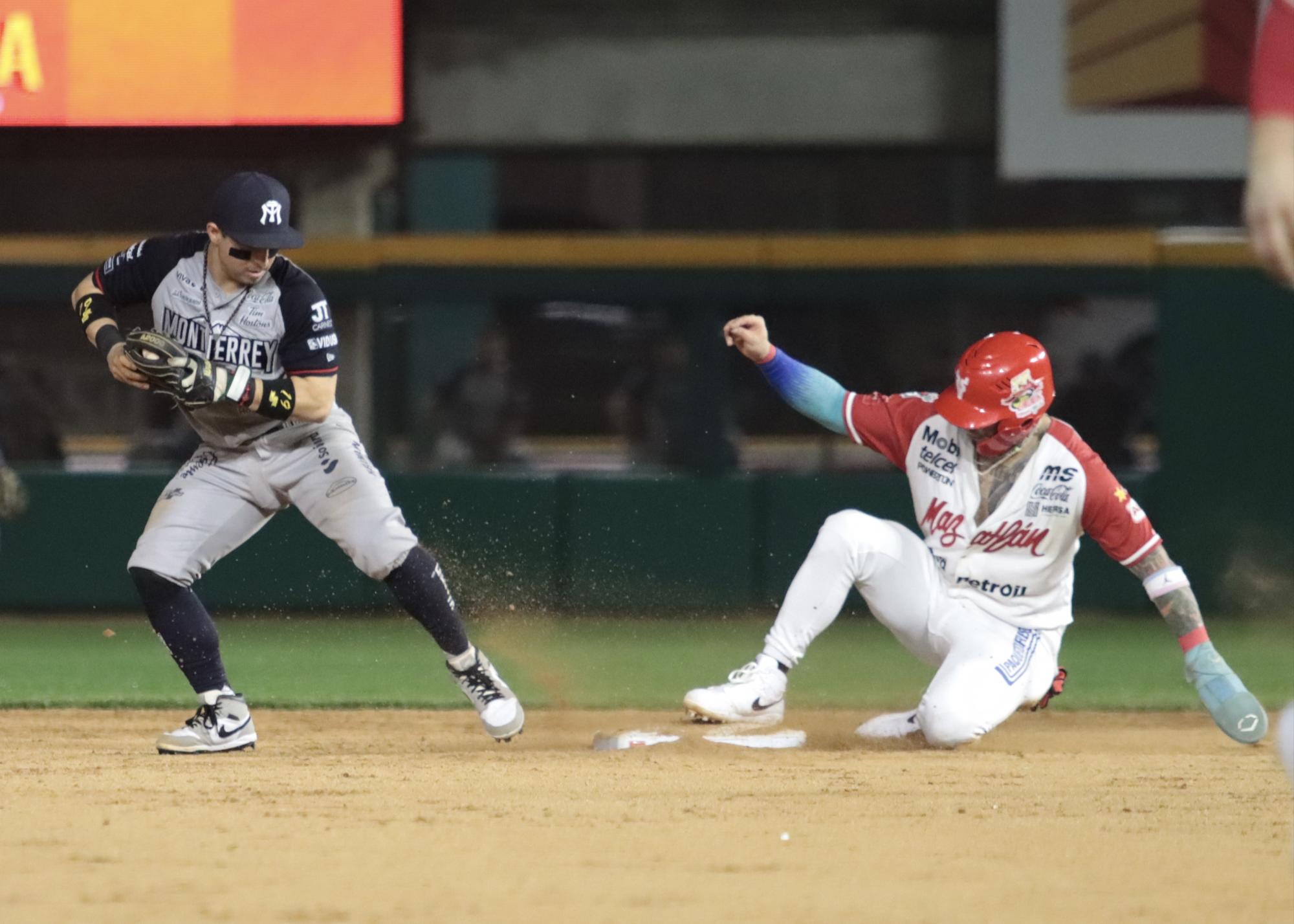 $!Venados de Mazatlán derrota a Sultanes de Monterrey y se lleva la serie