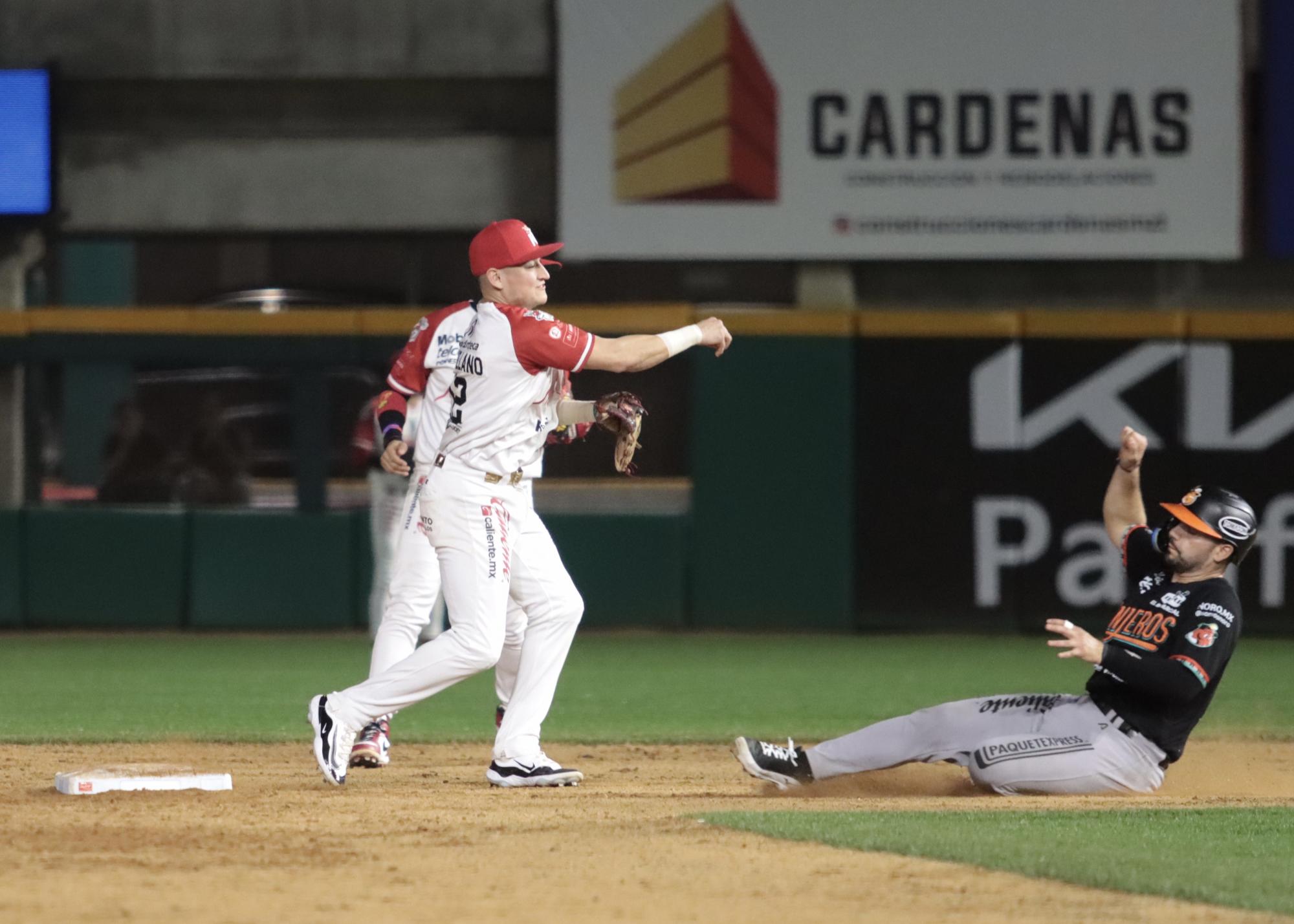 $!Venados sufre de anemia ofensiva y cae ante Hermosillo