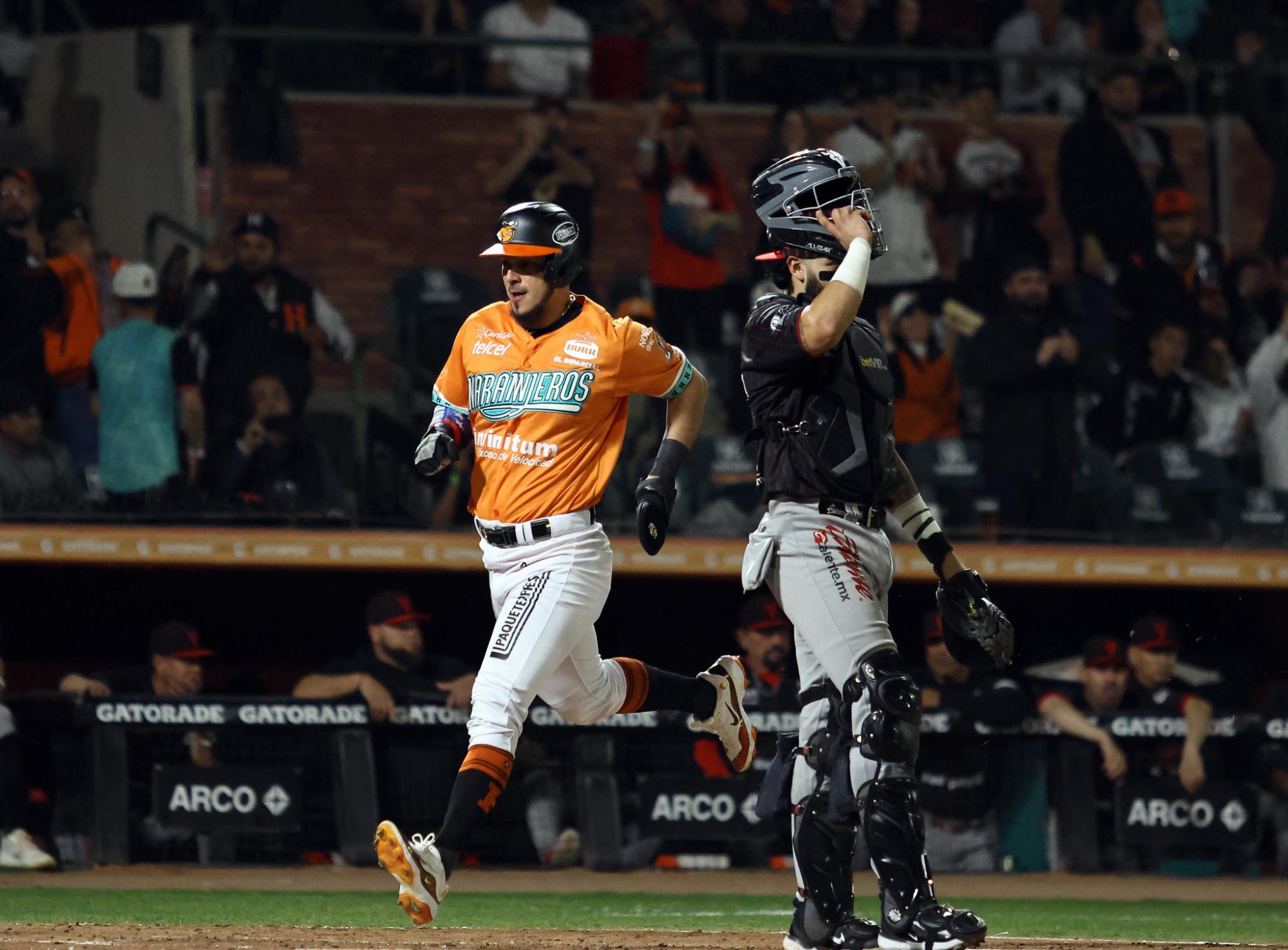 $!Naranjeros demuestra su poder para vencer a Venados en el arranque de la final