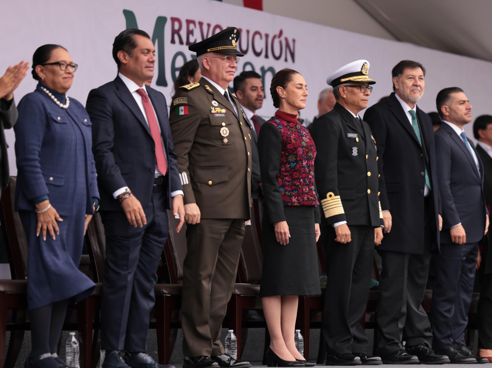 $!Sheinbaum encabeza su primer desfile como Comandanta Suprema de las Fuerzas Armadas