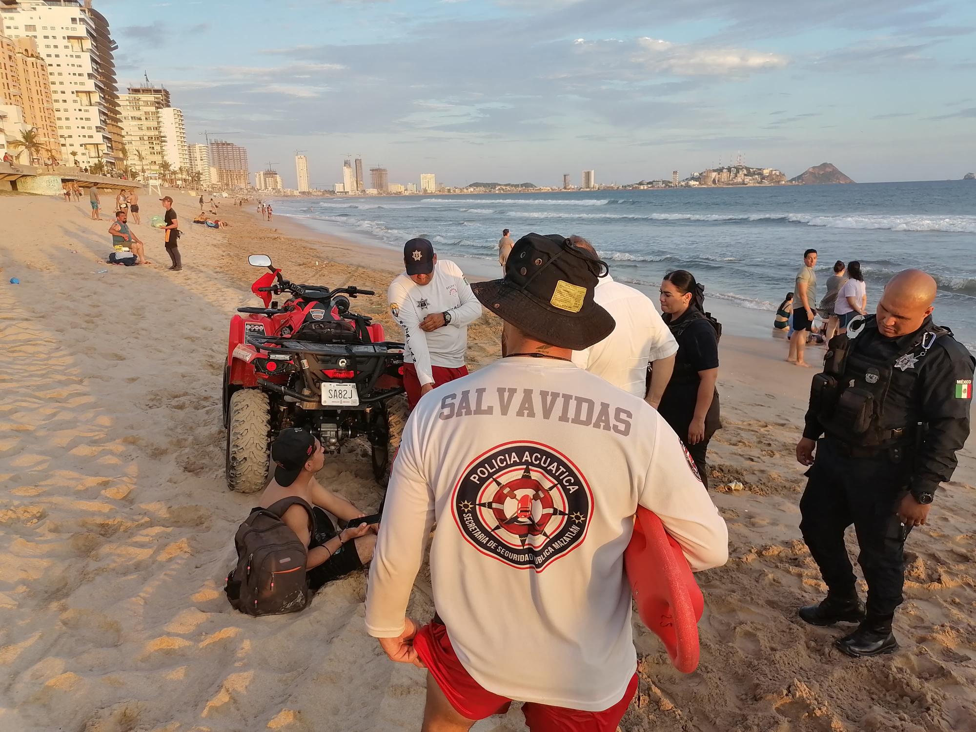 $!Desaparece menor originario de Puebla en playas de Mazatlán