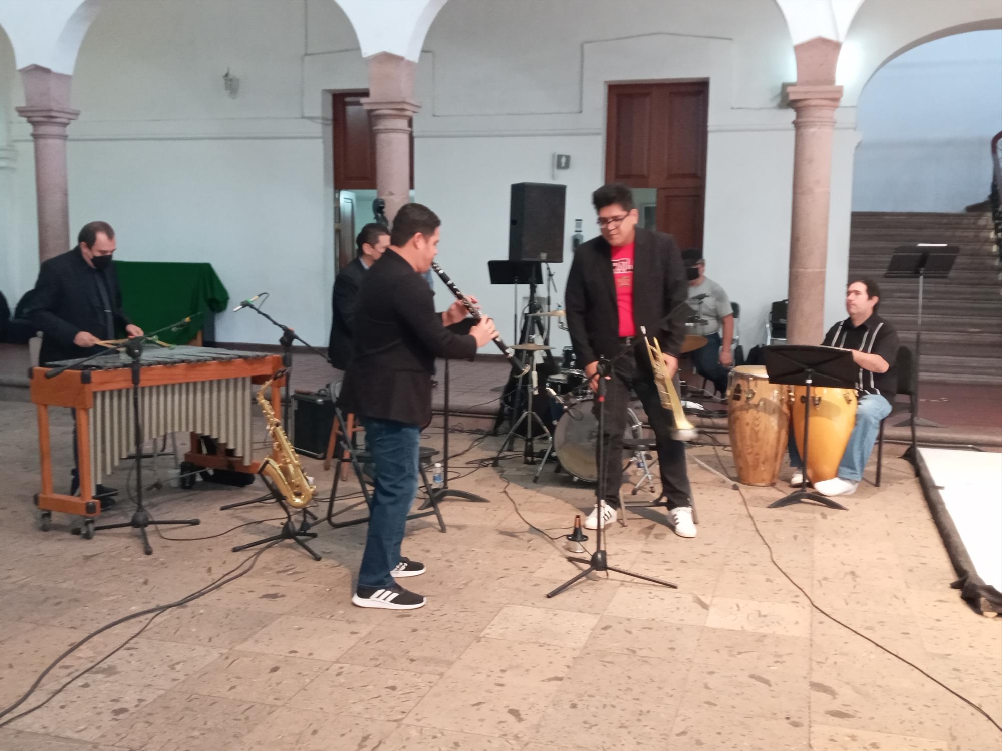 $!El grupo de Jazz interpretó el tema Mambo Influenciado.