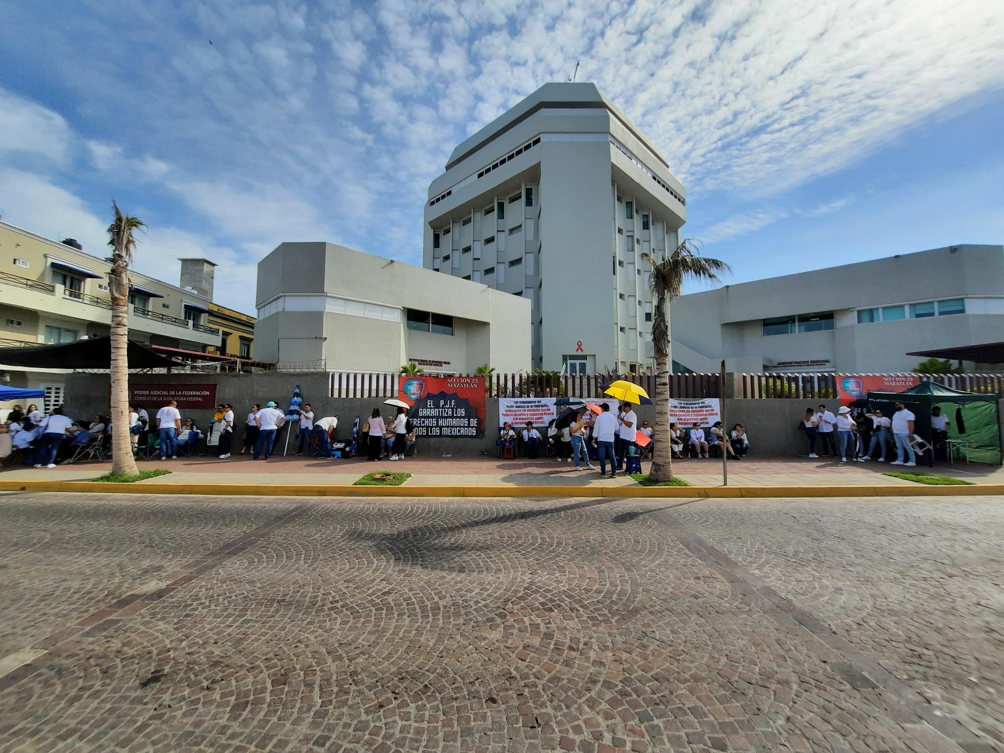 Trabajadores Del PJF En Mazatlán Se Suman Al Paro Nacional Del 19 Al 24 ...