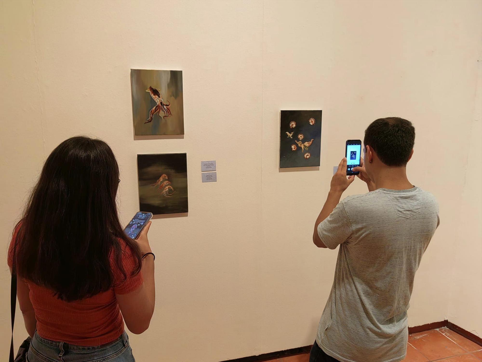 $!Refleja Esperanza Vaz escenarios naturales en su exposición ‘Cuerpo de agua’