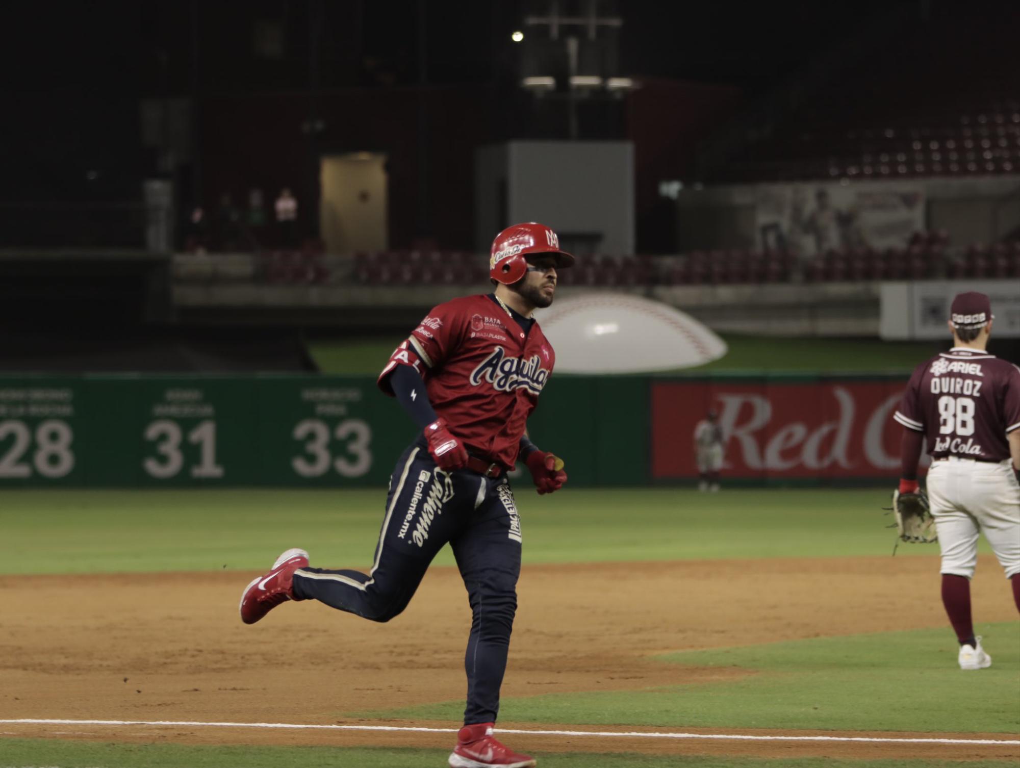 $!Tomateros de Culiacán cae en debut del mánager Roberto Vizcarra