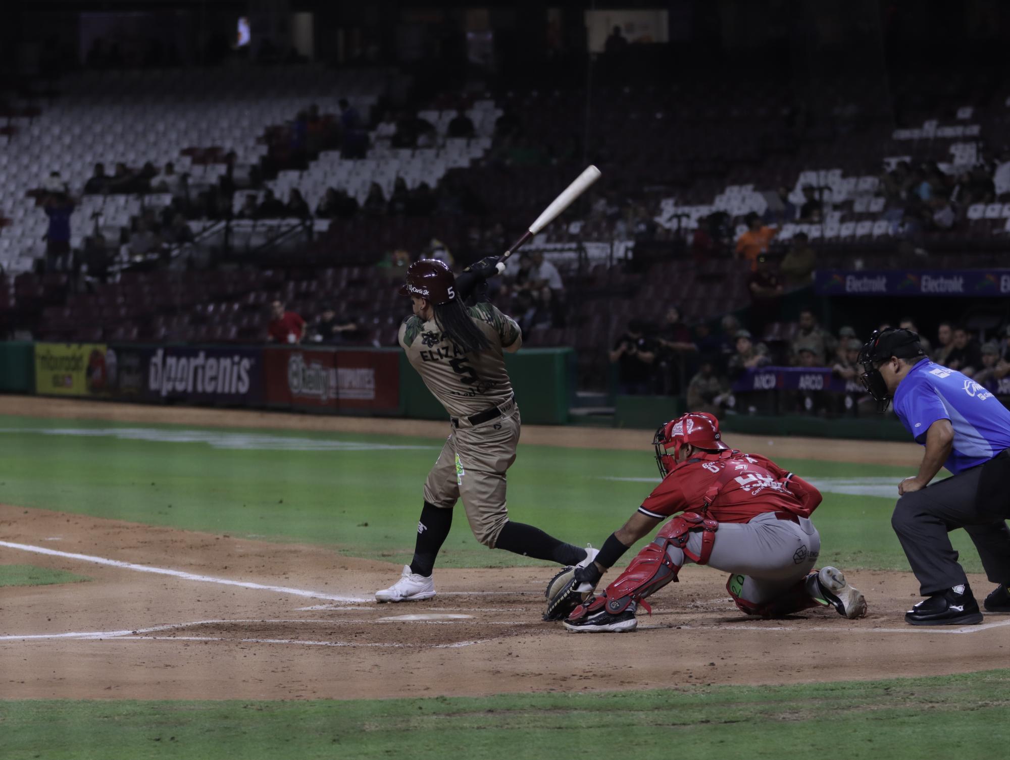 $!Tomateros de Culiacán pega primero en el Clásico Sinaloense de la LMP