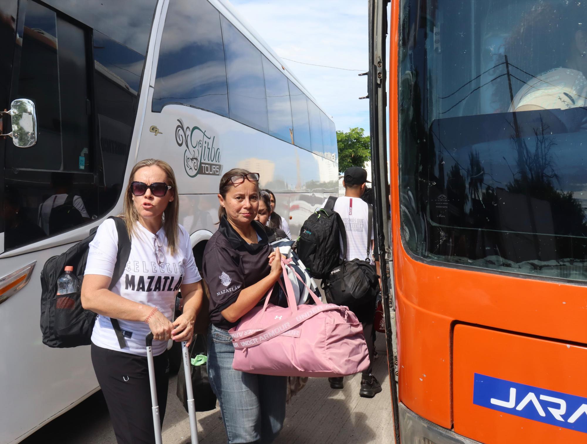 $!¡Mucho éxito! Inicia Selección Mazatlán su viaje al estatal de los Paranacionales Conade