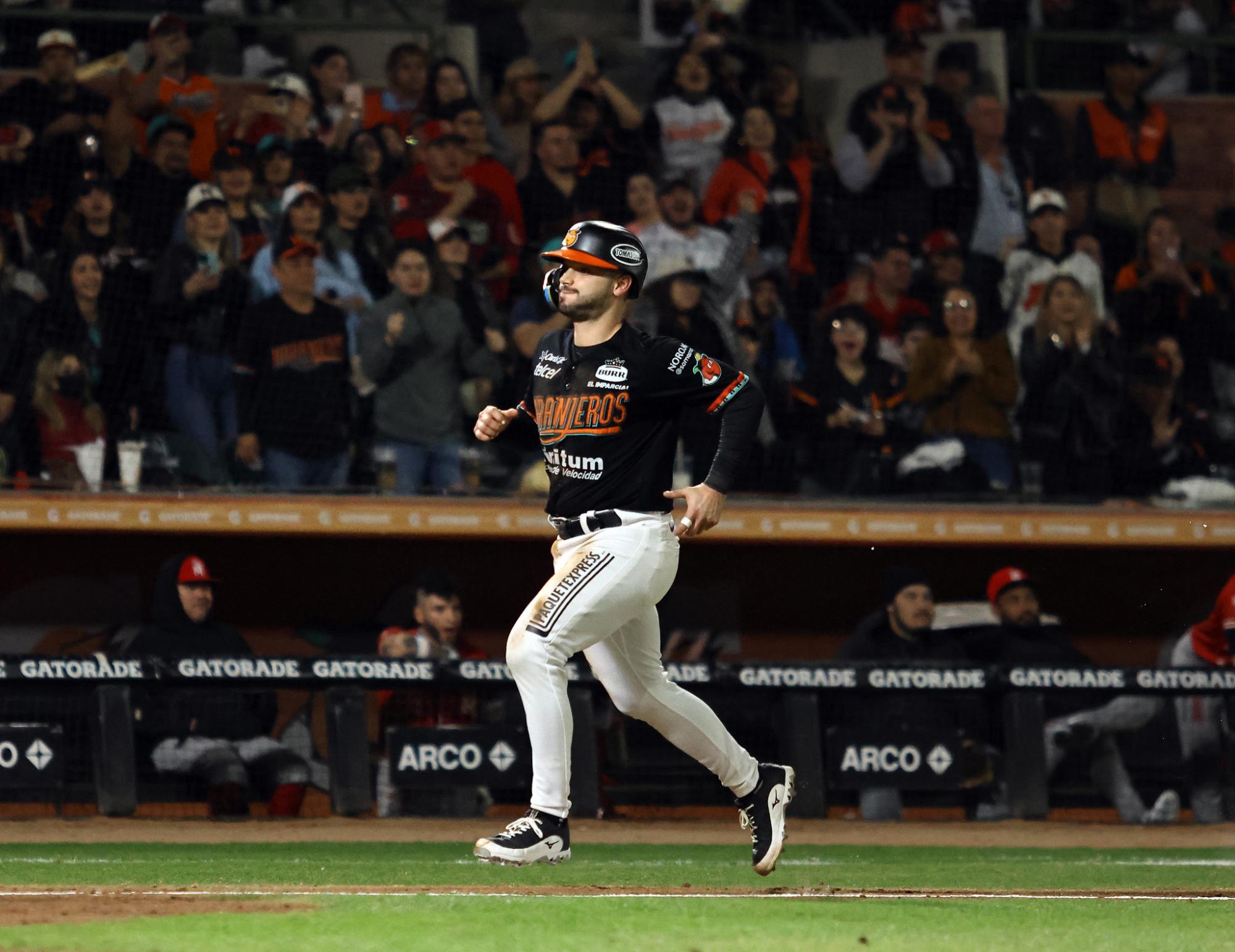 $!Falta el batazo oportuno y Venados está en desventaja 0-2