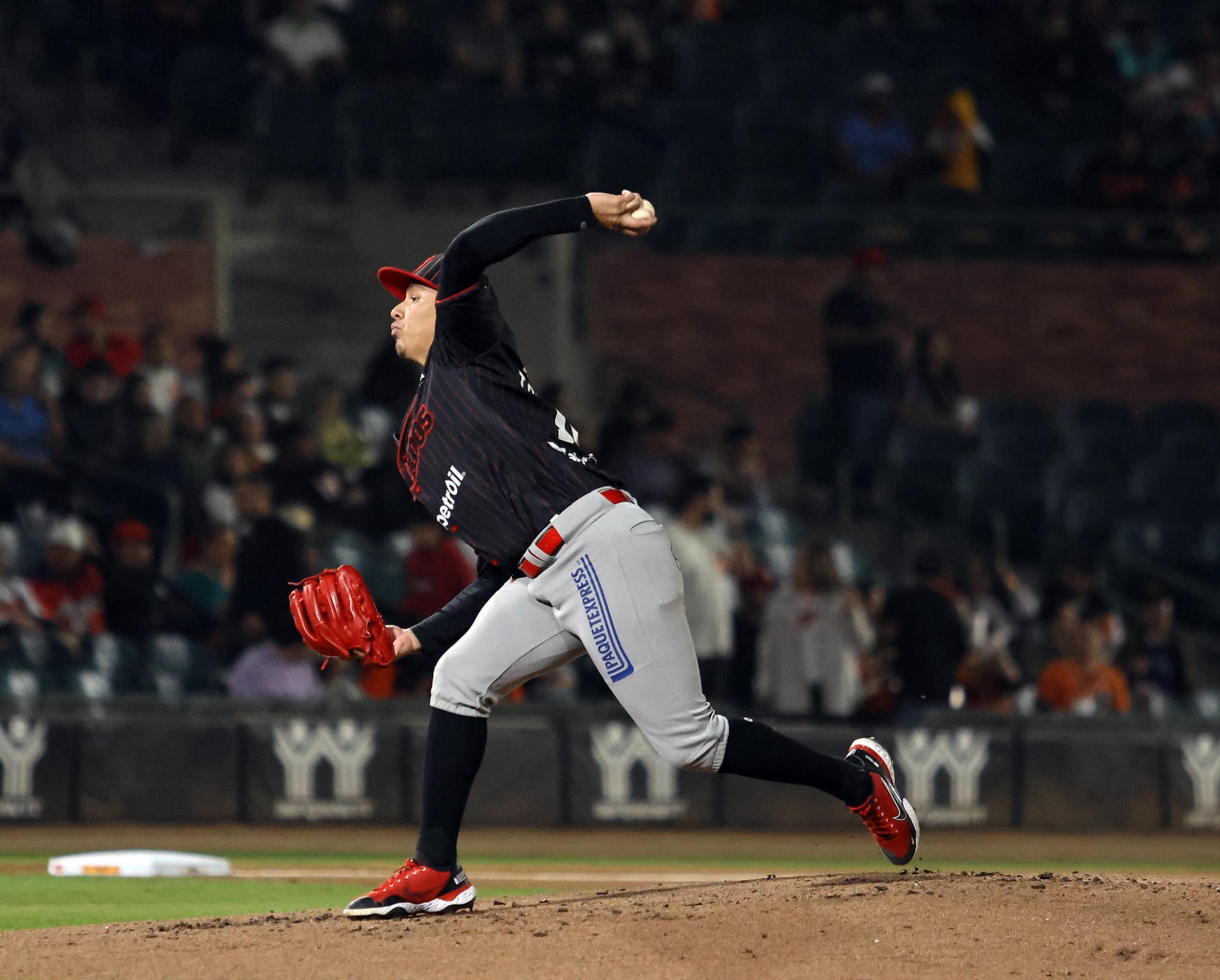 $!Naranjeros demuestra su poder para vencer a Venados en el arranque de la final