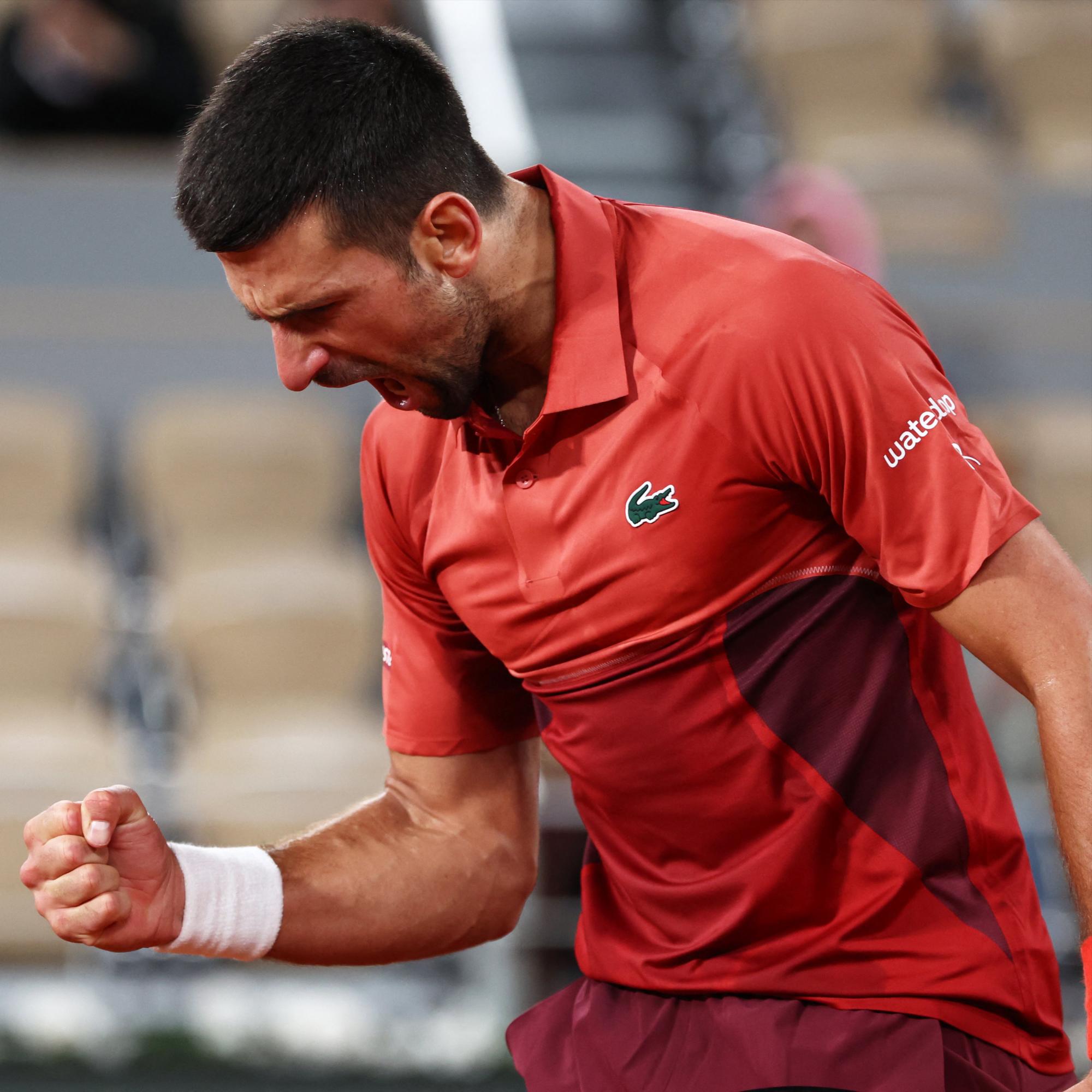 $!Djokovic remonta a Musetti e iguala récord de Federer en Grand Slams