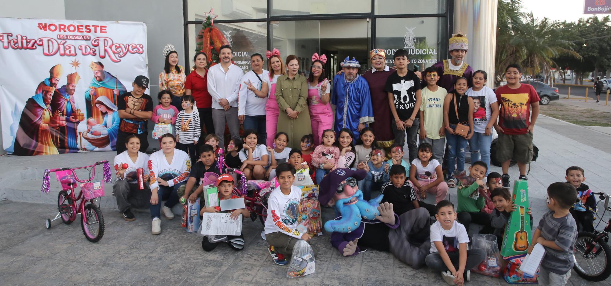 $!Una divertidas tarde junto a los Reyes Magos pasaron los pequeños.