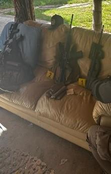 $!Aseguran en Culiacán precursores químicos y armas en una vivienda