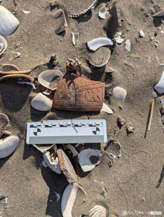 Un sitio arqueológico de concheros se descubrió este año en la Isla Macapule del océano Pacífico, en Sinaloa.