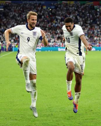 Kane y Bellingham salvan a Inglaterra en la prórroga