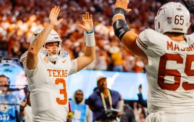 Texas Longhorns se impone en el Peach Bowl.