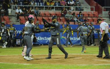 Jesse Castillo es de los mejores ofensivos de Algodoneros e Guasave.