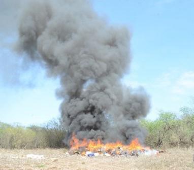 $!Destruyen más de 7 toneladas de narcóticos en Culiacán