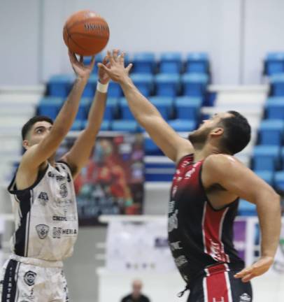 Inicia con pie izquierdo Piratas Basketball frente a Guaycuras