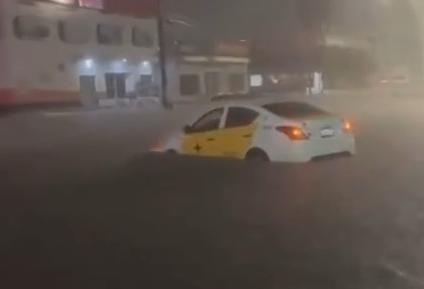 $!Reportan inundaciones y apagones en Mazatlán por intensa lluvia