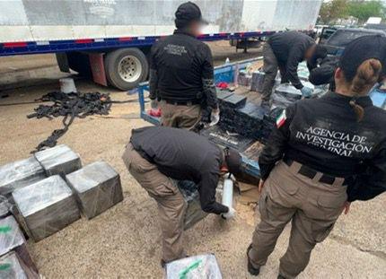 $!Decomisan más de 700 kilos de droga y tres vehículos en El Diez, Culiacán