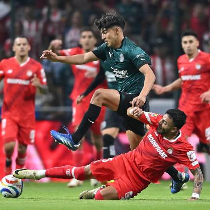 Chivas enfría el infierno y se mete a semifinales