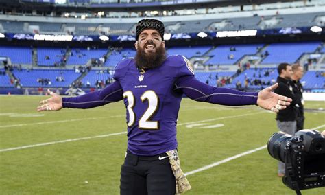 Carneros de Los Ángeles acuerda con Eric Weddle