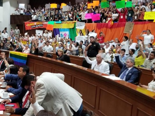 Exhorta CEDH al Congreso a que retome proceso legislativo por matrimonio igualitario