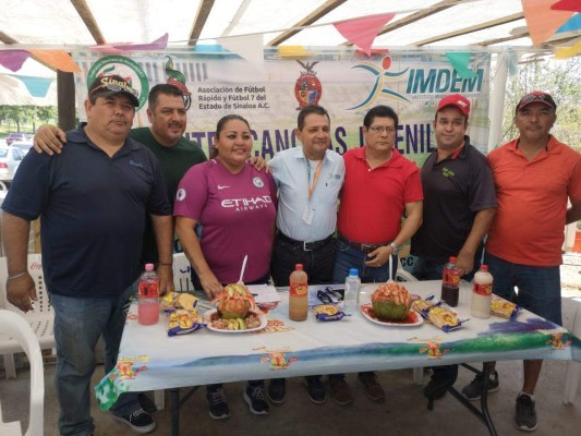 Claudia Toledo encabeza la rueda de prensa donde se dan pormenores del torneo.