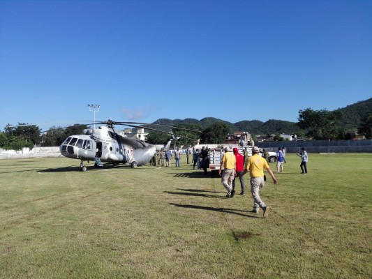 Ejército y Gobierno de Rosario llevan víveres a La Rastra