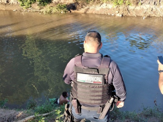 Mujer es hallada ahogada en canal de La Higuerita, en Culiacán