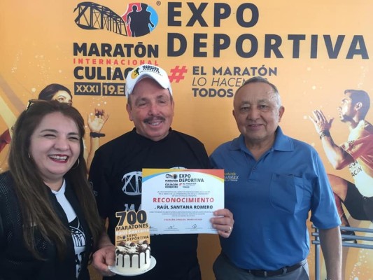 Raúl Santana Romero va, en Culiacán, por su maratón 700