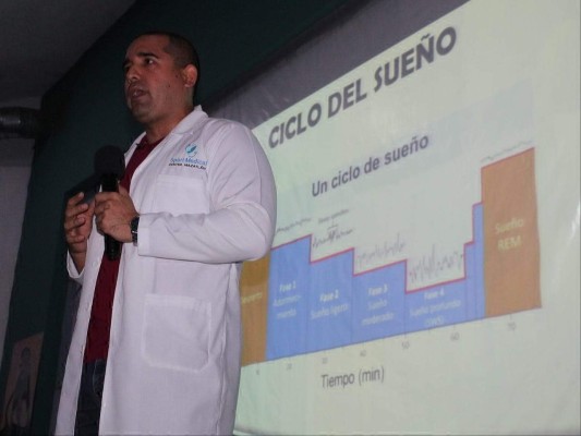 Imdem imparte capacitación a entrenadores de Mazatlán