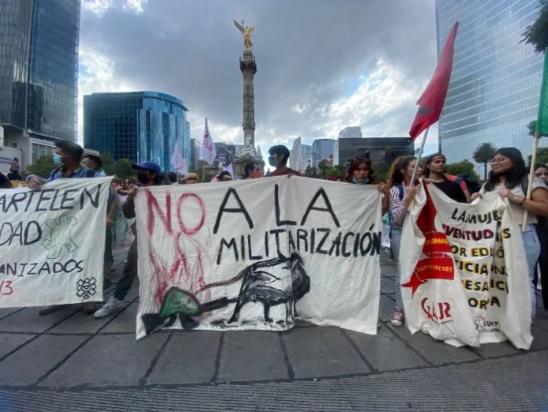 $!A 8 años de desaparecerlos es el mismo clamor en las calles: ‘¡Vivos los queremos!’