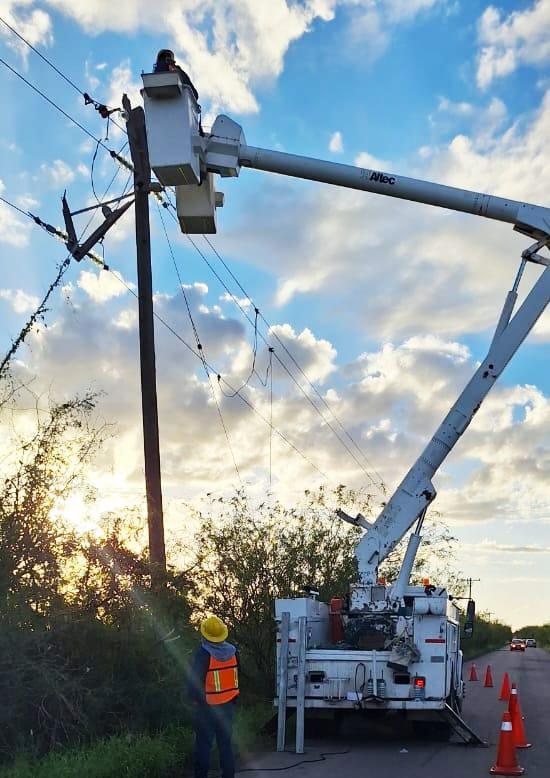 $!CFE restablece servicio al 100% de usuarios afectados en Baja California Sur y Sinaloa