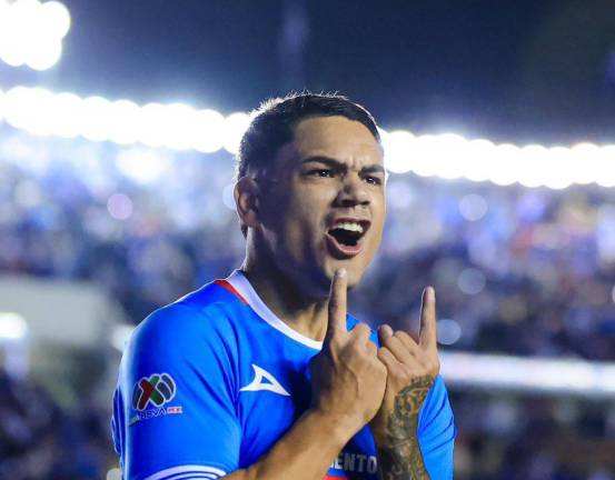 Cruz Azul le pasa por encima a Juárez y sueña con récord de puntos