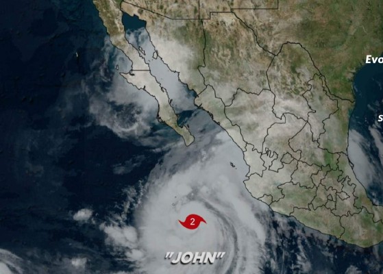 Huracán John absorbe a la tormenta Ileana y es categoría 2