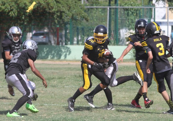 Debuta Halcones con par de victorias y un revés, en la Liga Extrema de Futbol Arena