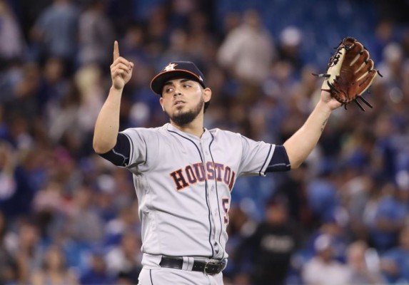 Retiran cargo a Roberto Osuna en Canadá