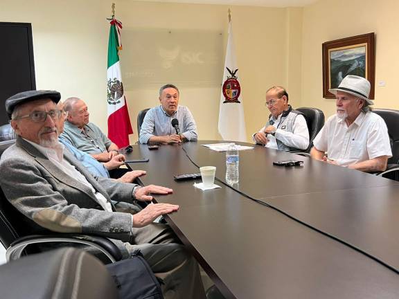 Integrantes de La Crónica de Sinaloa dan detalles del congreso.