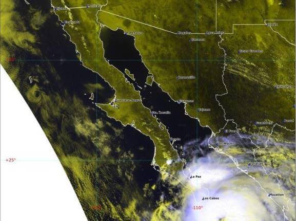 Declaran alerta verde para Sinaloa por la cercanía del huracán ‘Olaf’