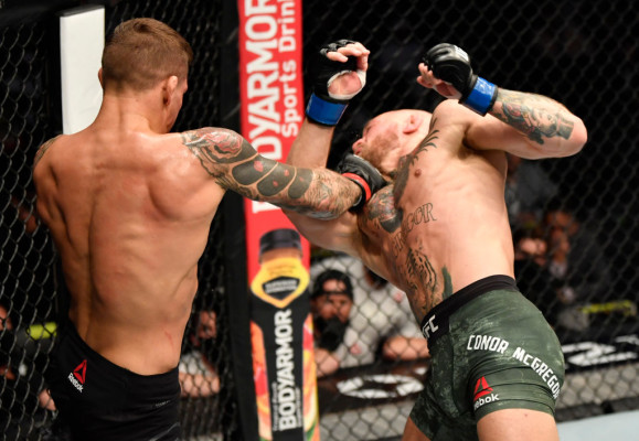 Conor McGregor fue derrotado y noqueado en el segundo round de la pela con Dustin Porier. Foto: Twitter @UFCEspanol