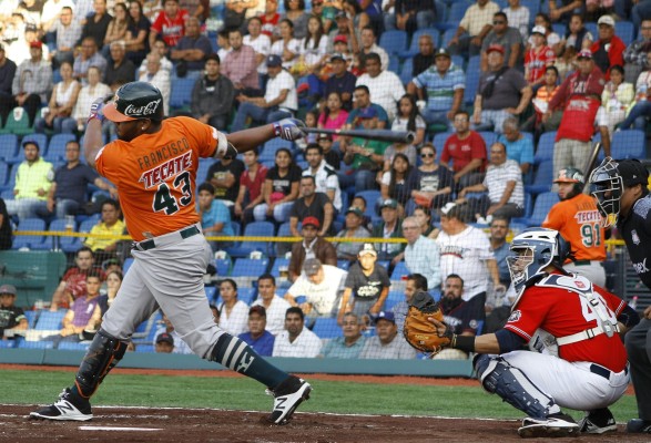 Buscan felinos revancha ante Pericos