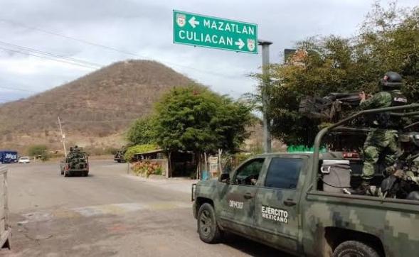 $!Atacan a balazos al Ejército en Lo de Clemente, al sur de Culiacán