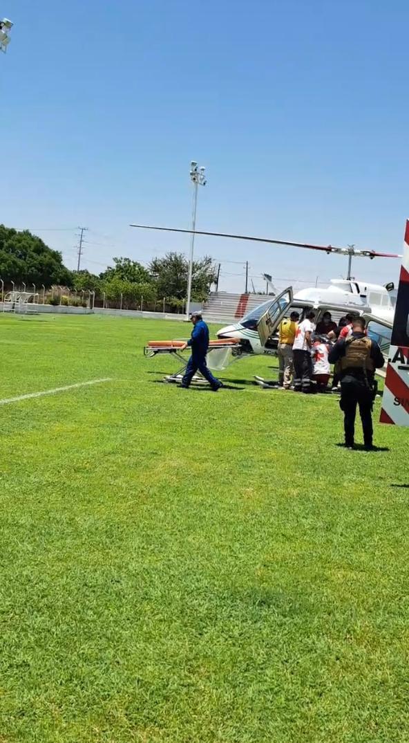 $!Se incendia vivienda en campo pesquero de Guasave; hay dos menores graves