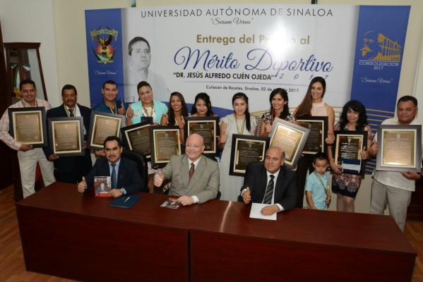 Entrega la UAS el premio al Mérito Deportivo Universitario