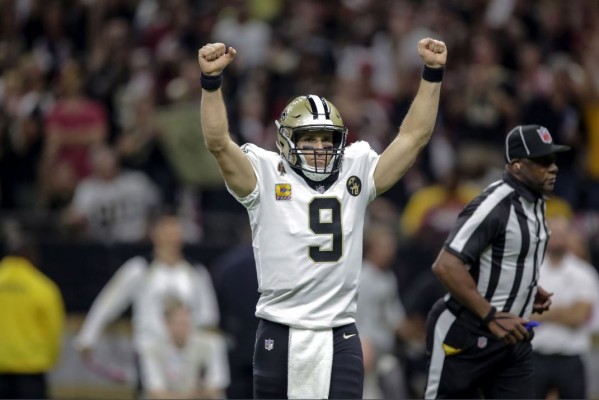 Drew Brees rompe récord de más yardas por aire en la NFL