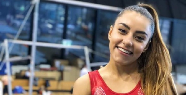 Gimnasta Ahtziri Sandoval avanza a la final de salto en Copa del Mundo