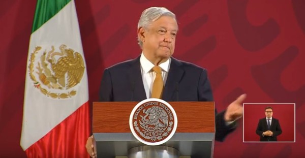 El saludo a la madre de 'El Chapo' no significa nada, lo hizo por razones humanitarias y de respeto, dice AMLO