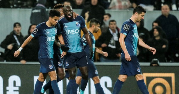 VIDEO: Moussa Marega, delantero del Porto, se va de la cancha tras insultos racistas